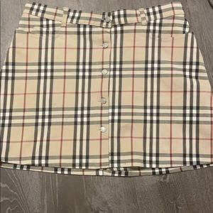 Burberry skirt